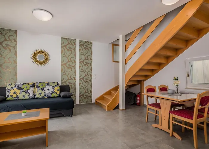 1 Bedroom Awesome In Lägenhet *