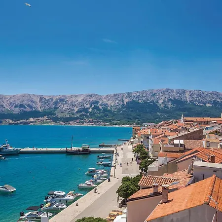 Διαμέρισμα 1 Bedroom Awesome In *