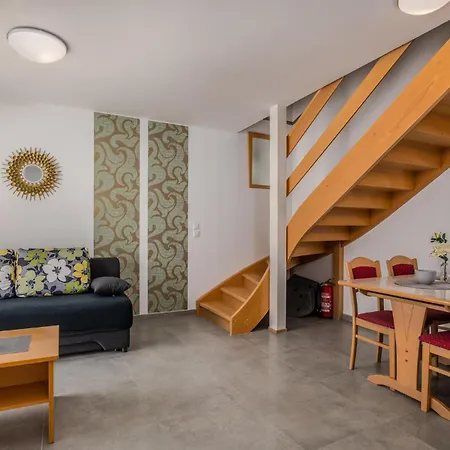 1 Bedroom Front In Appartement *